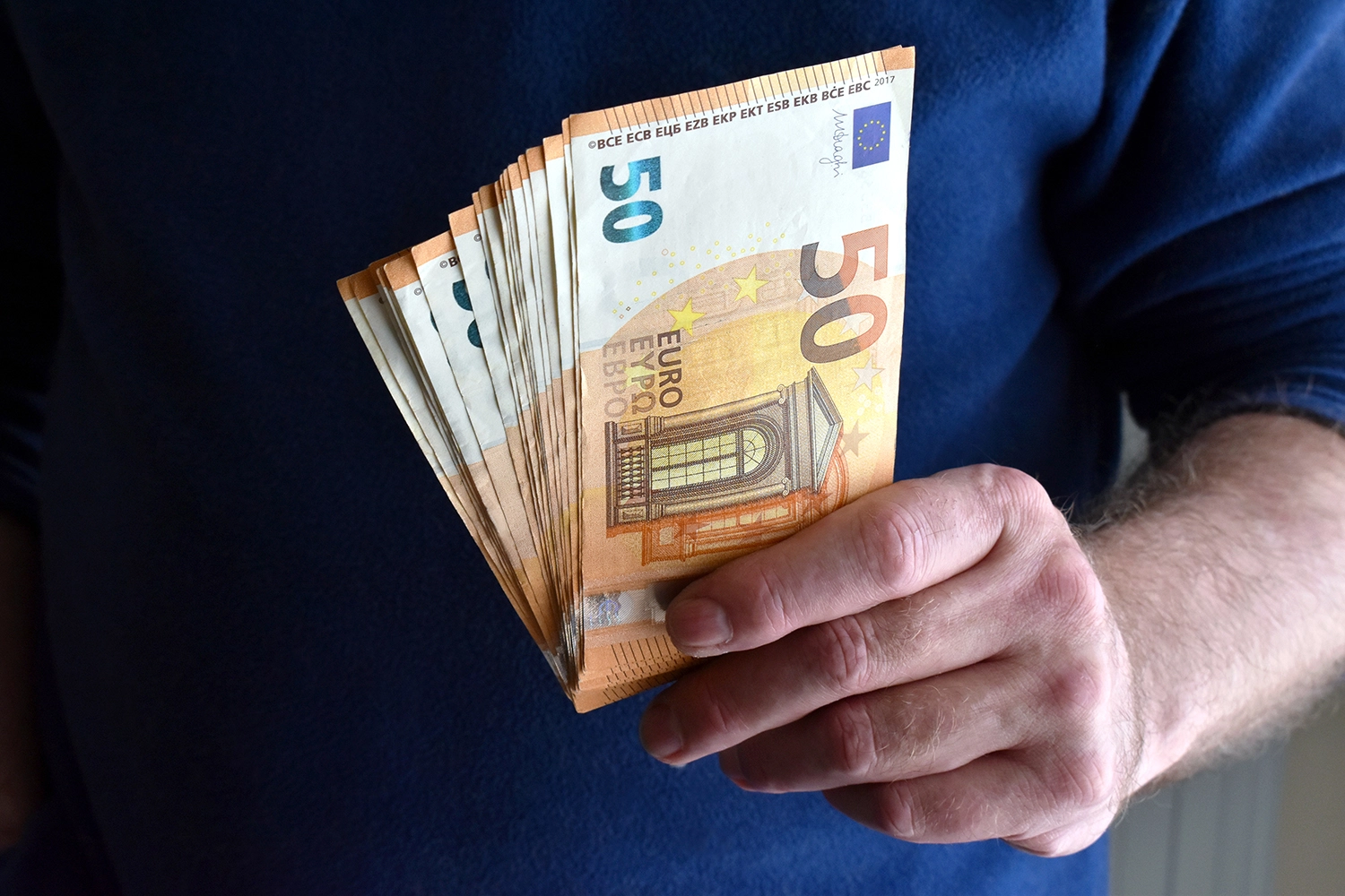 Preparar billetes de euros para cambiarlos en Panama